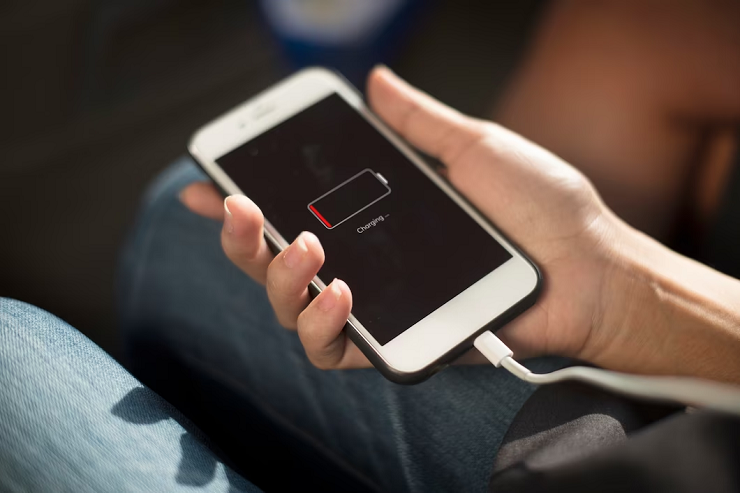 Keep Your Smartphone Charged